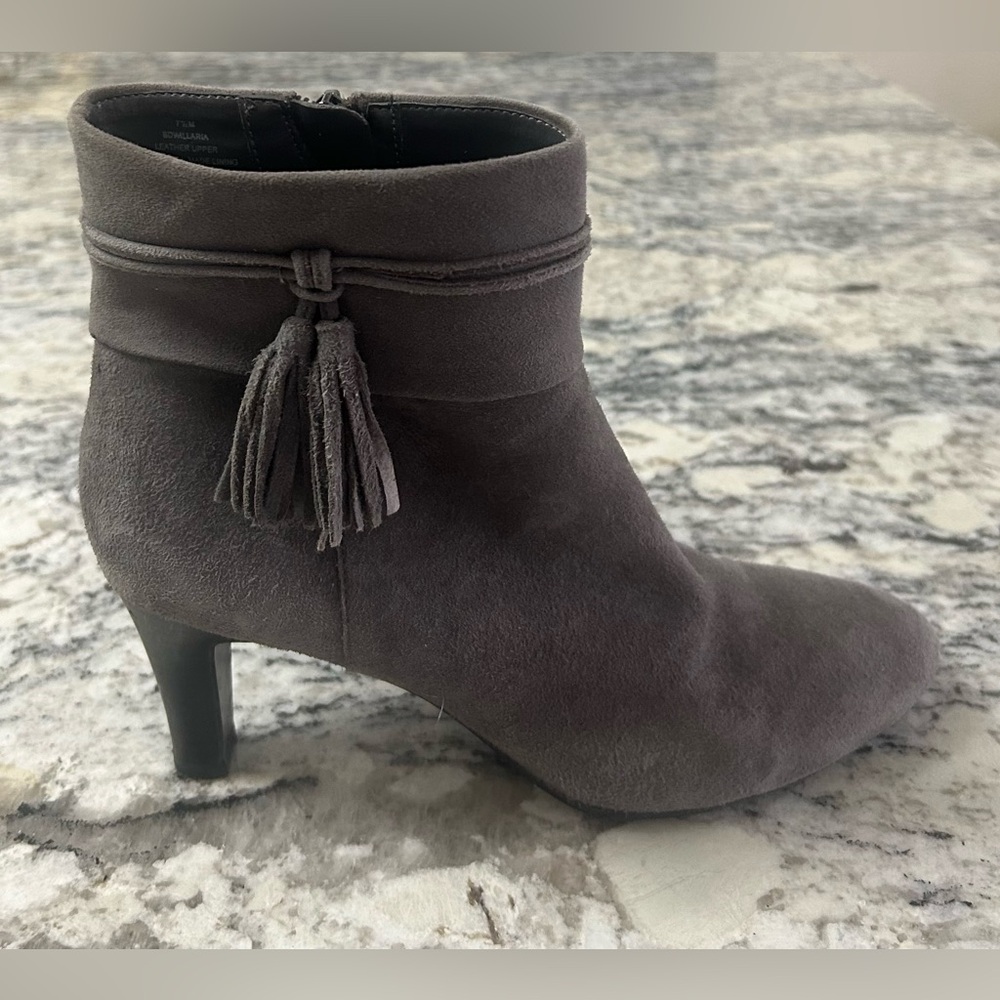 Bandolino Gray Suede Heeled Boots Size 7.5
